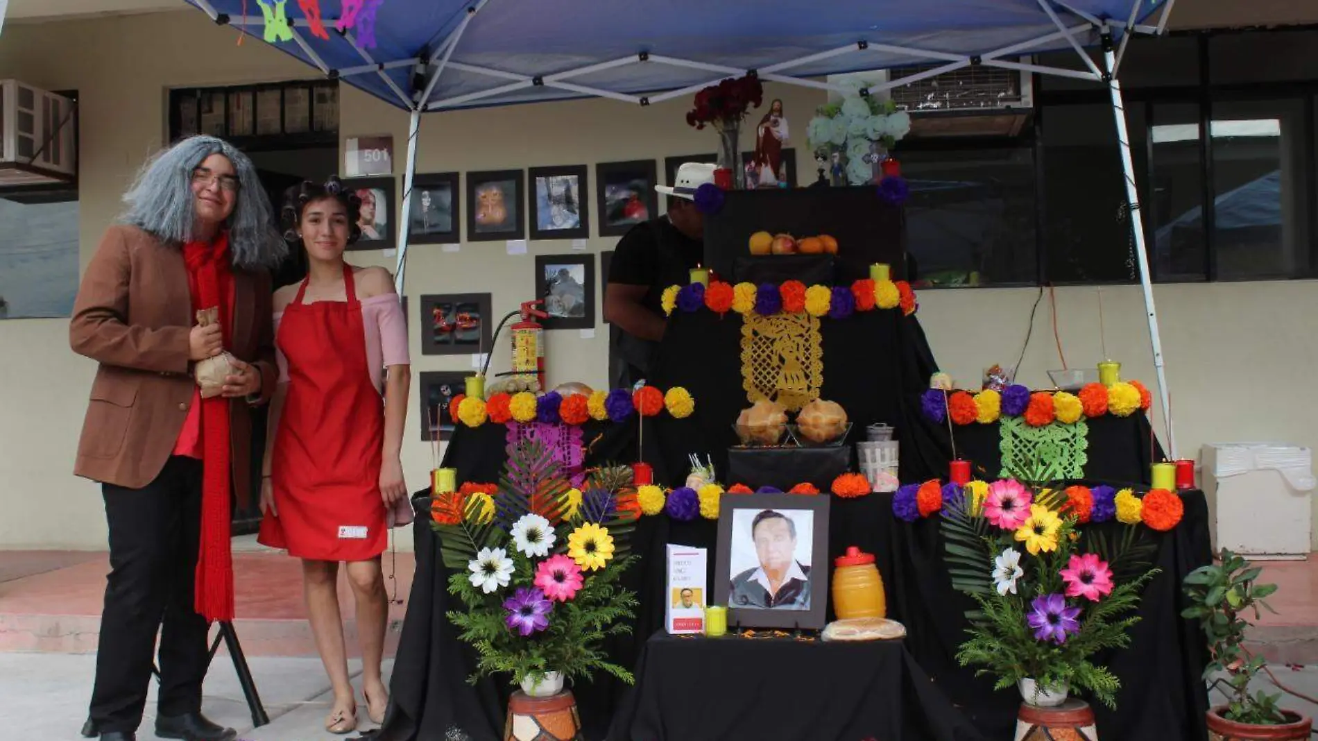 Altar de Día de Muertos ofrenda (4)